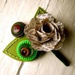 Boutonniere Book Page Rose ..
